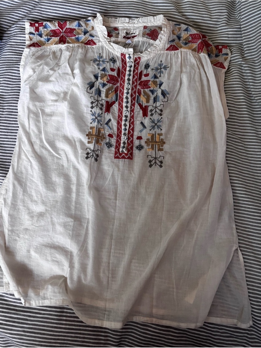 Biya Johnny Was White Embroidered Peasant Blouse with colorful accents, small